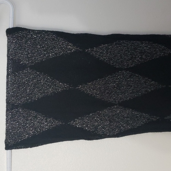 Banana Republic Scarf - Picture 2 of 4